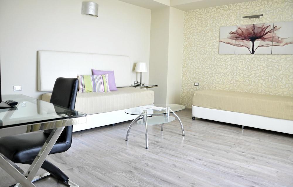 เอเทรียม แพลตินัม รีสอร์ต แอนด์ สปา Hotel อิกเซีย ภายนอก รูปภาพ