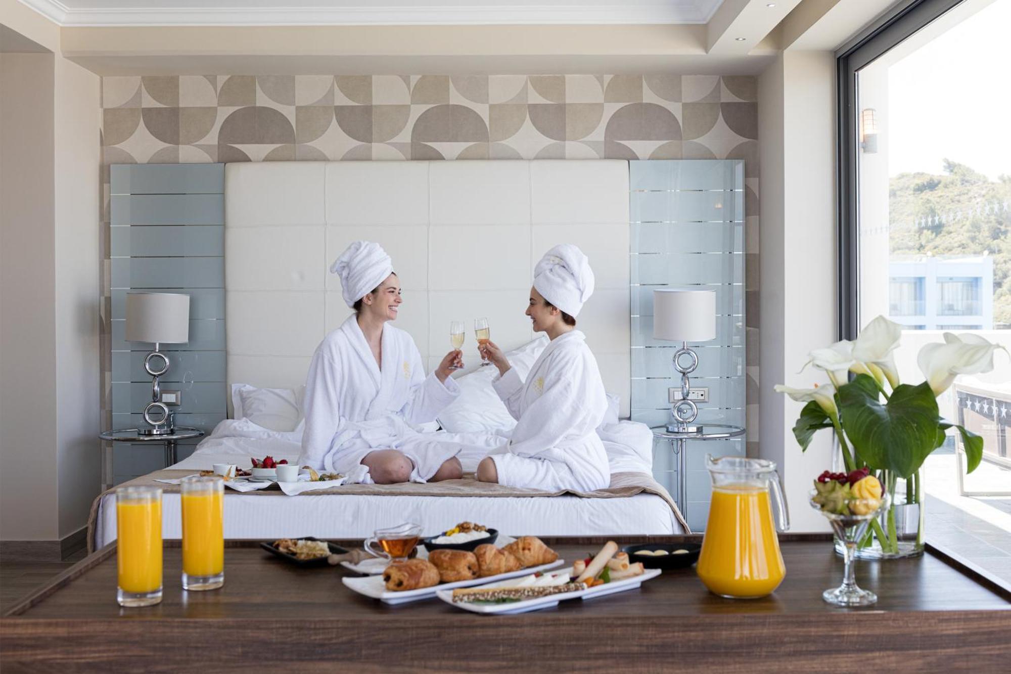 เอเทรียม แพลตินัม รีสอร์ต แอนด์ สปา Hotel อิกเซีย ภายนอก รูปภาพ